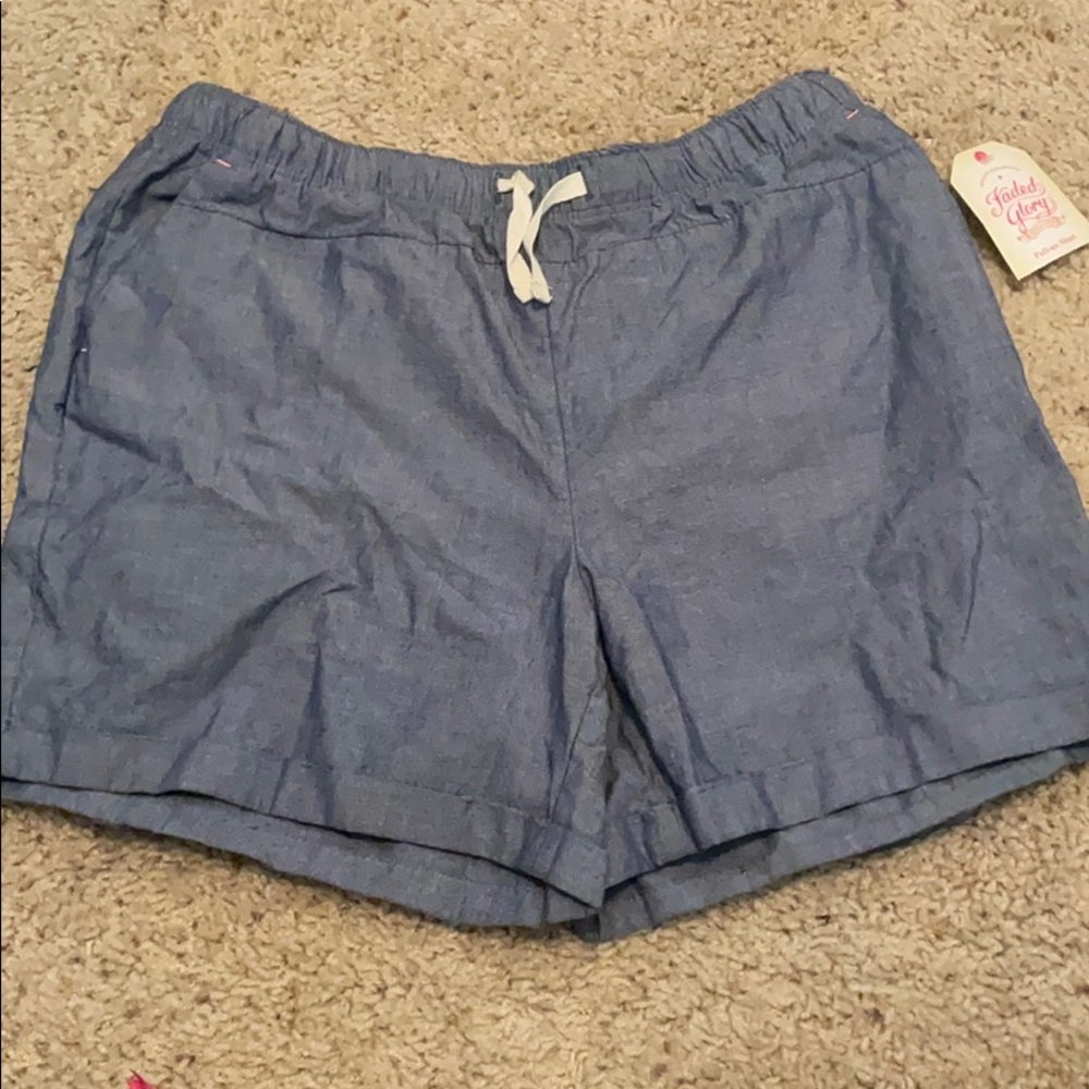 3/$25 Girls’ shorts